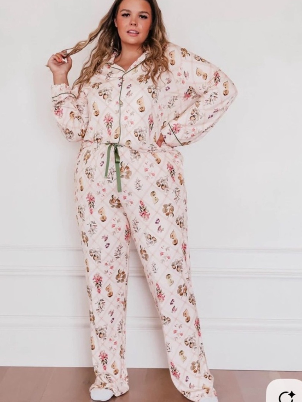 Jessakae Cream Pear & Glowers Bamboo Pajama Set Size Medium